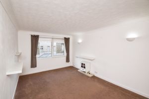 LIVING ROOM- click for photo gallery